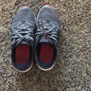 Nike Air Max Tennis Shoes